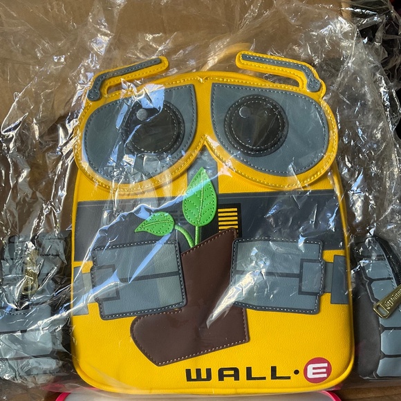 LOUNGEFLY WALL-E PLANT BACKPACK  RARE  NWT - Picture 1 of 5